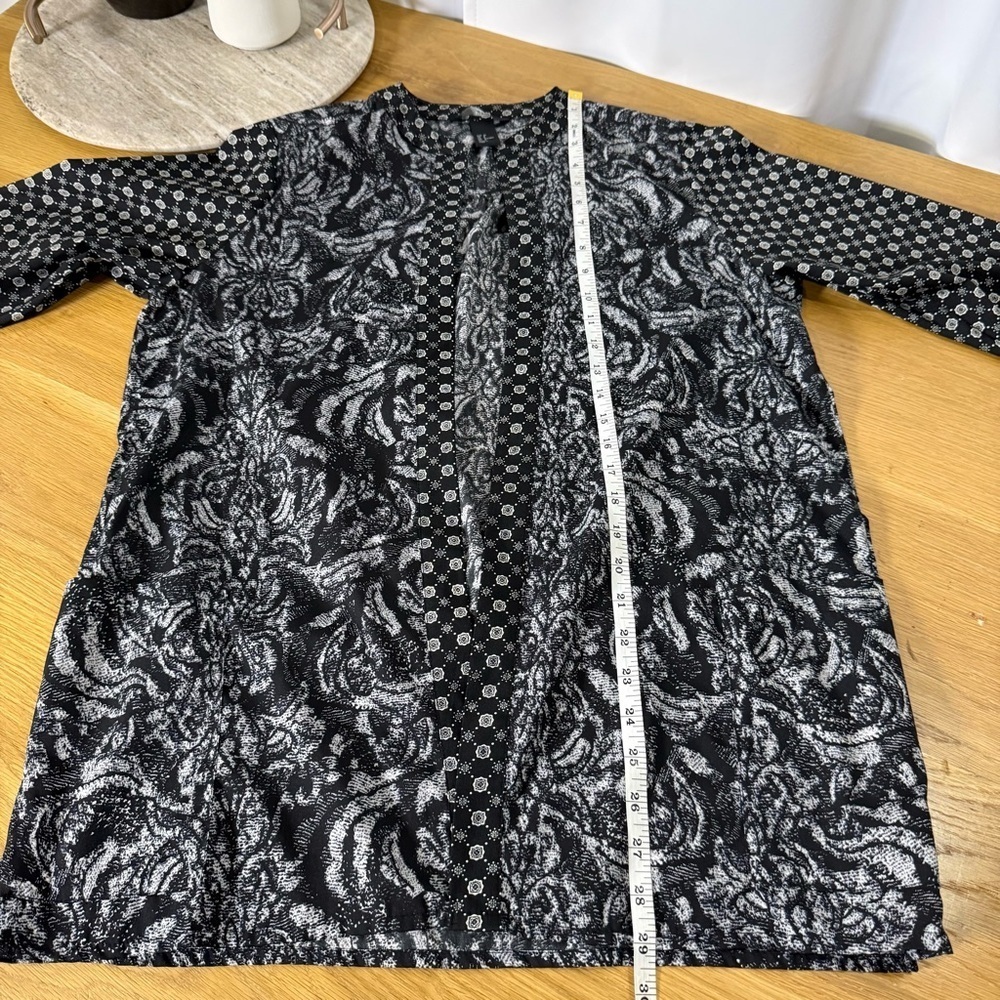 3/$20 H&M Top Black & White Floral Duster Kimono Cardigan 3/4 sleeve - Picture 5 of 11